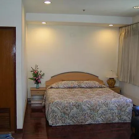 Piyavan Tower Serviced Apartment